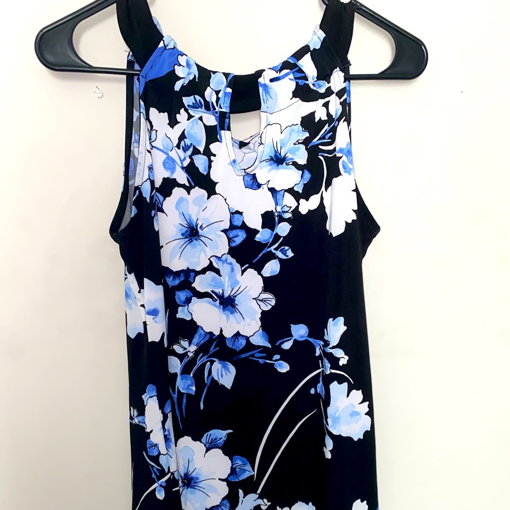 White House Black Market Size XSmall Tunic
